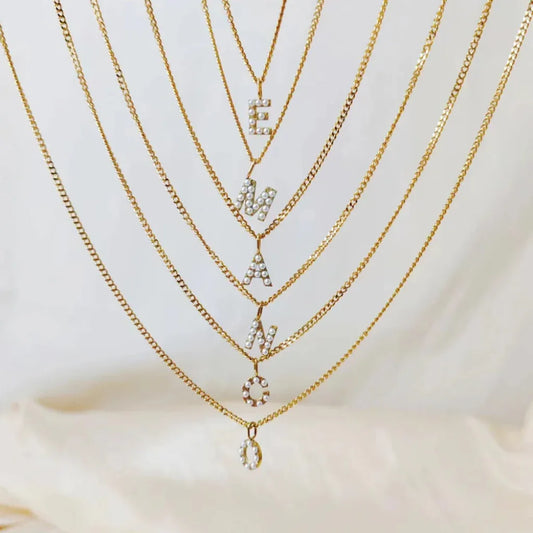 Initial Essence Pearl Kette A / Gold – Fascina