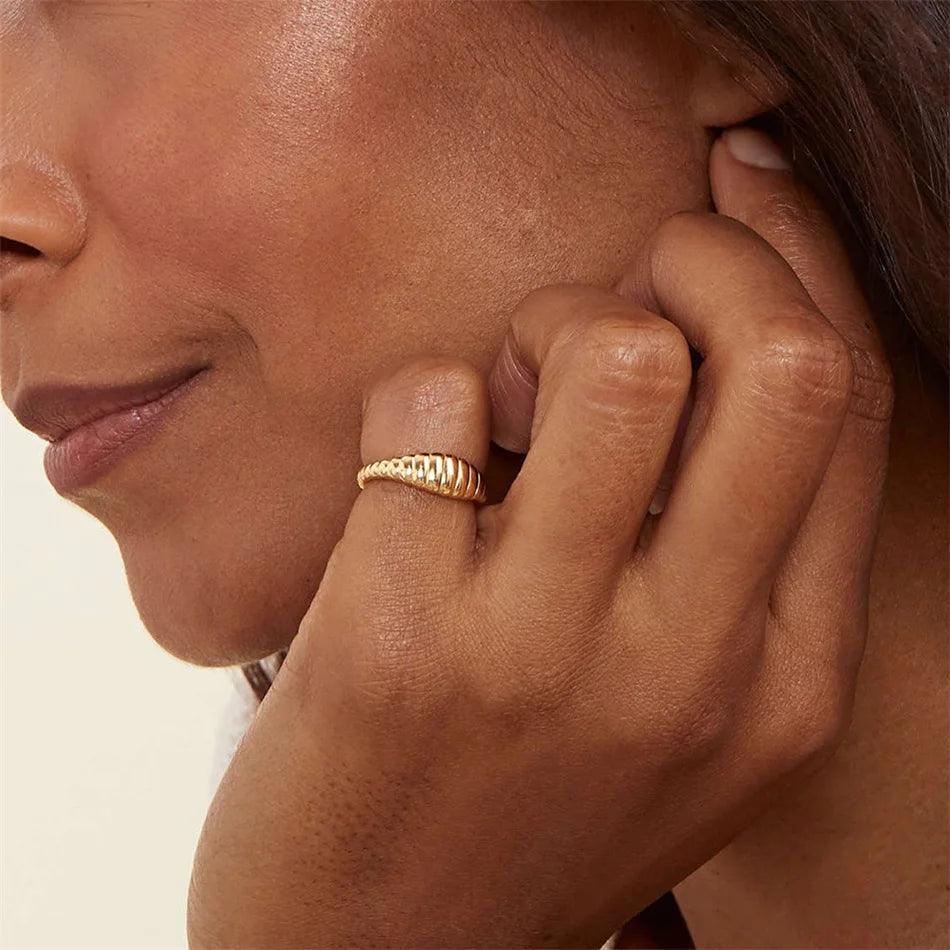 Classic Tail Ring - Fascina