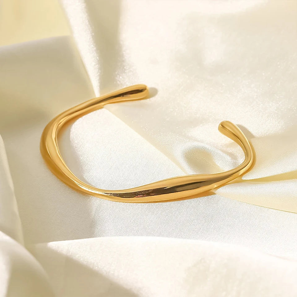 Wave Elegance Armreif