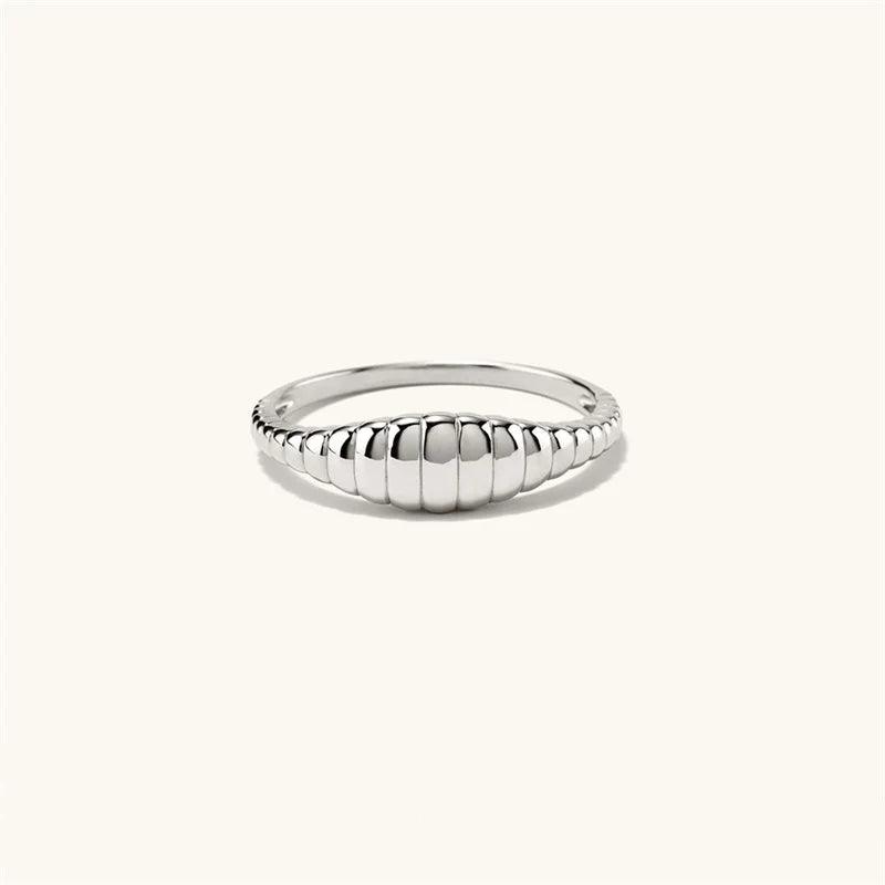 Classic Tail Ring - Fascina