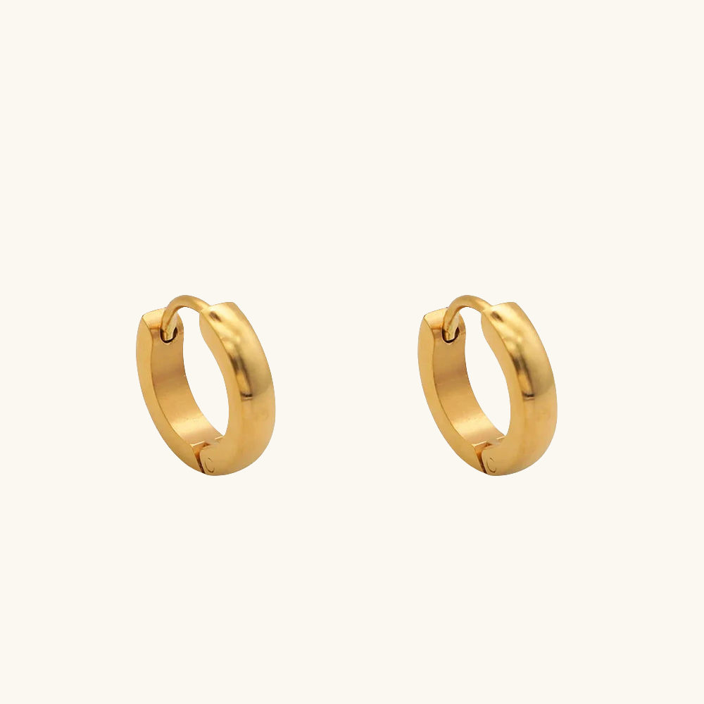 Classic huggie hoop earrings