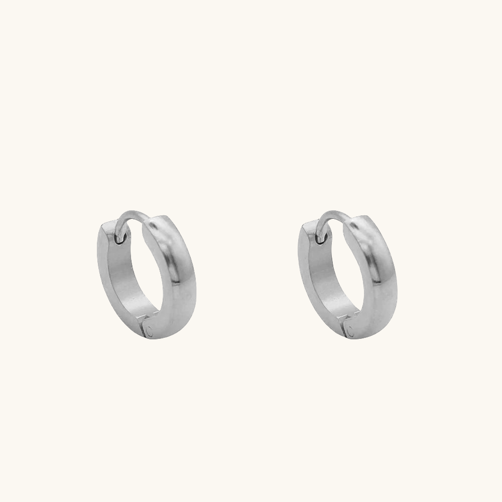 Classic huggie hoop earrings