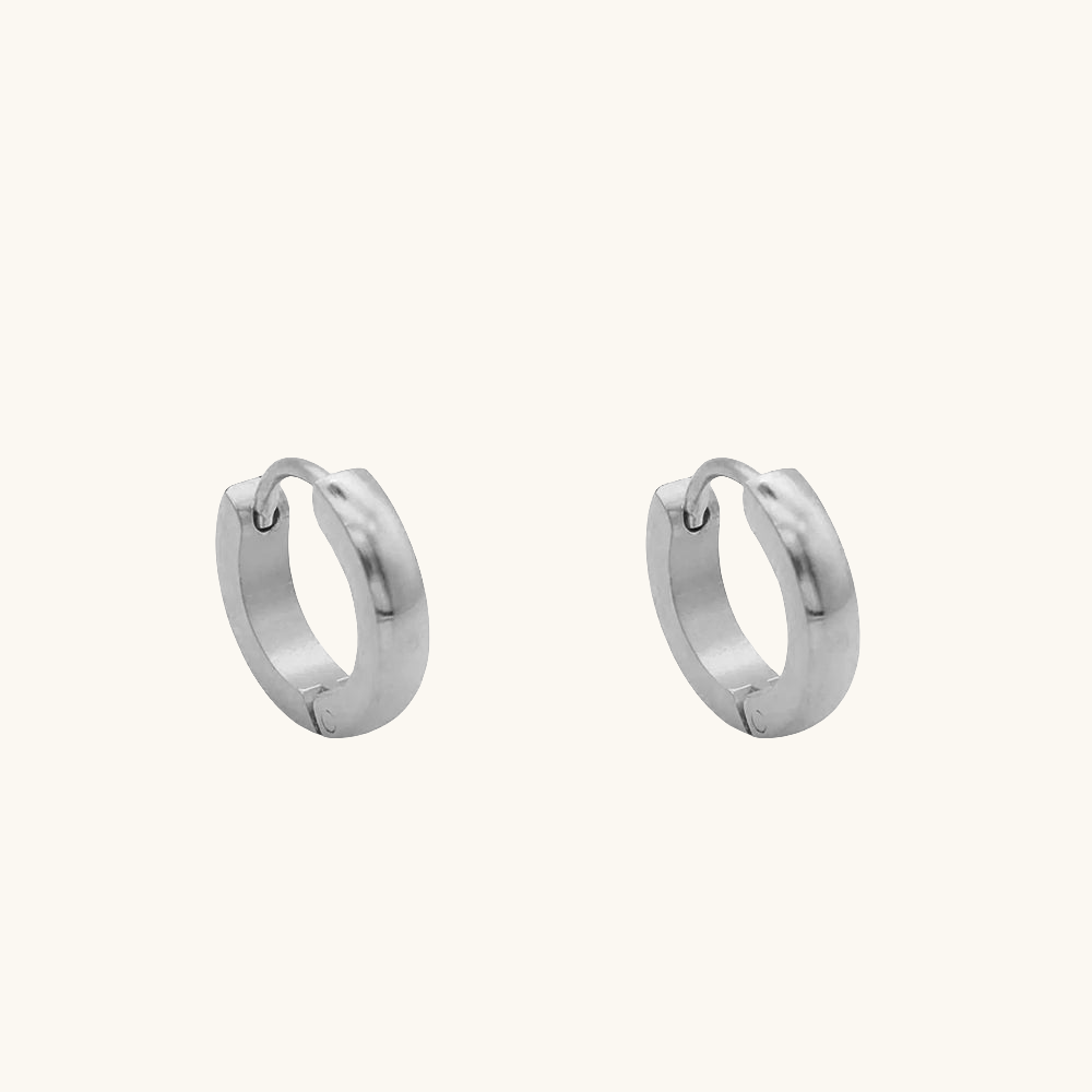 Classic huggie hoop earrings