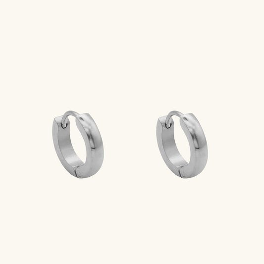 Classic huggie hoop earrings