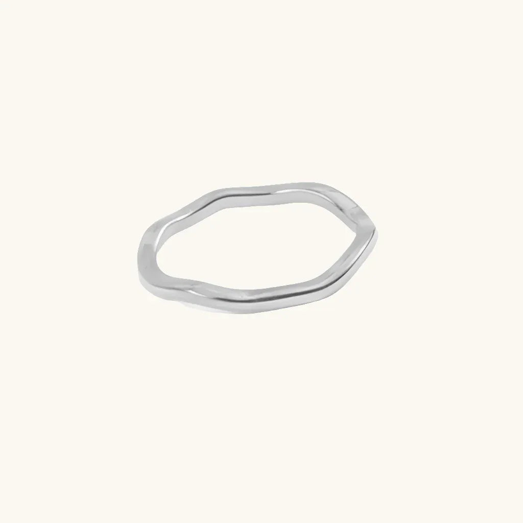 Irregular Wave Ring Silber / 49 / 2mm – Fascina