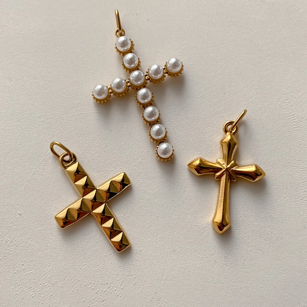 Cross pendant