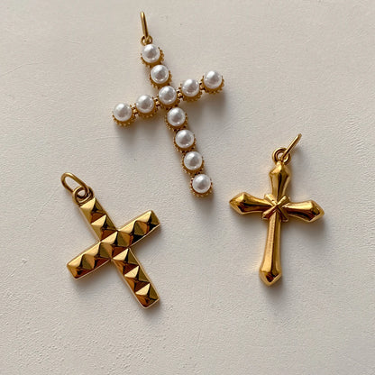 Cross pendant